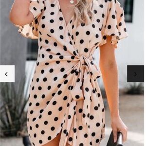 ViCi Satin yellow and black polka dot wrap dress  flutter sleeve New sz small